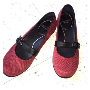 Dansko red Mary-Jane shoes size 39
